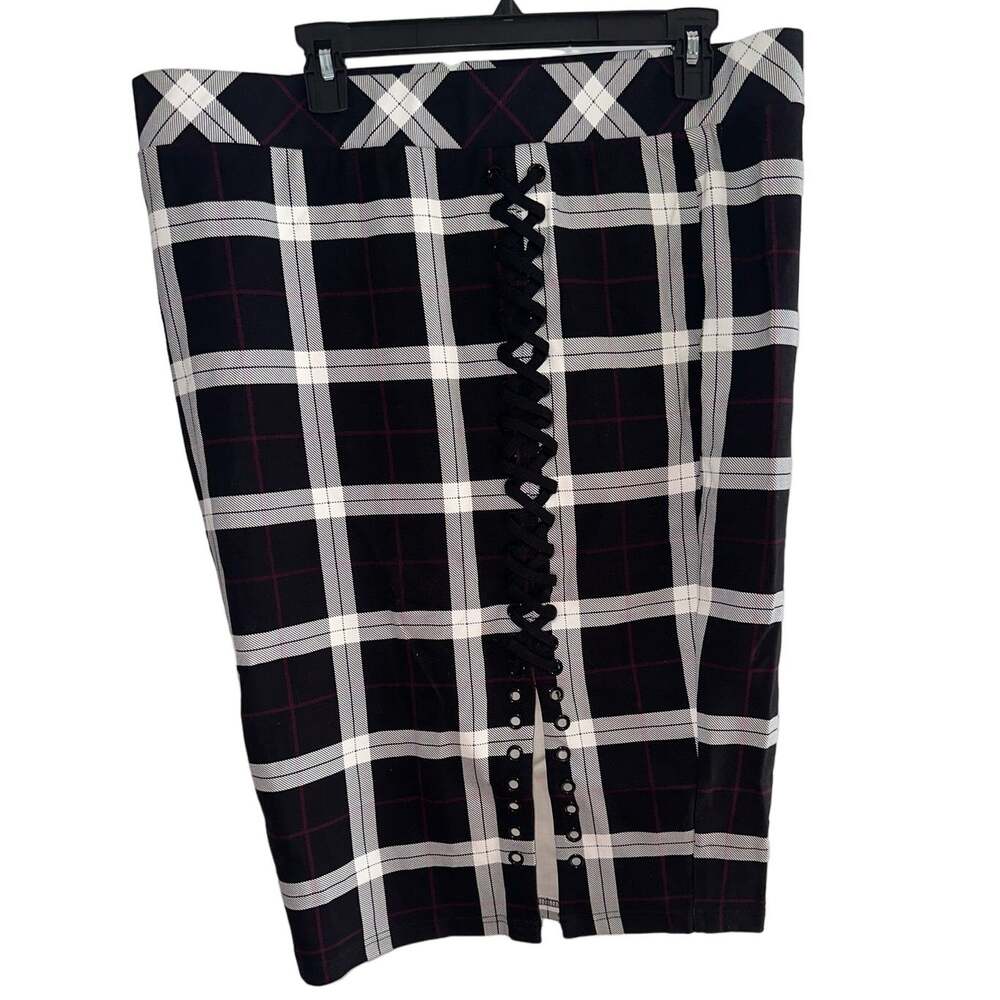 NWT Torrid Ponte Pencil Skirt Plus Size 1X Plaid Goth Punk Office Career Button